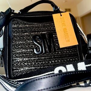A Steve Madden Black Cross and Carry bag
